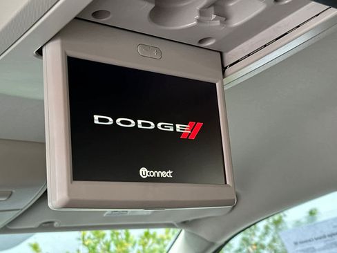 Used 2017 Dodge Grand Caravan SE w/ Power Window Group image 15