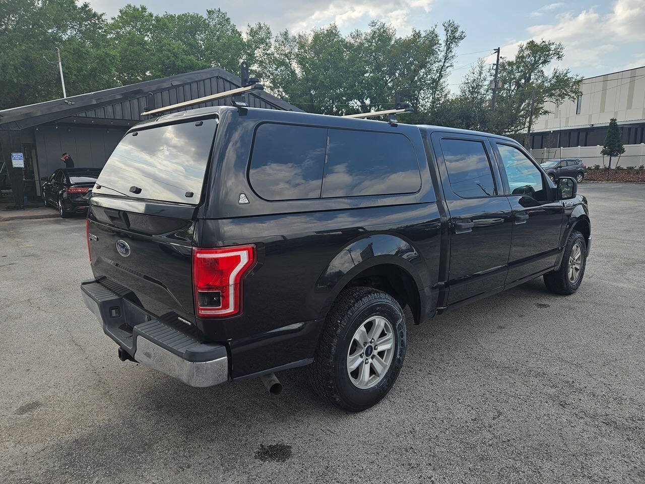 Used 2015 Ford F150 XLT RWD image 5