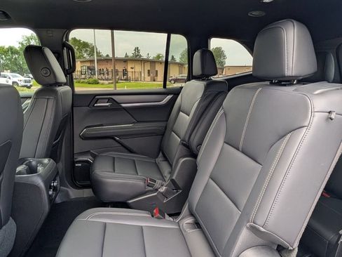 New 2026 GMC Acadia Elevation w/ Elevation Premium Package AWD/4WD image 33