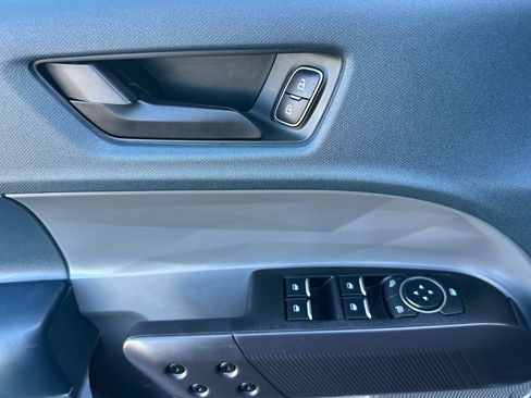 New 2025 Ford Maverick XLT w/ XLT Luxury Package image 11