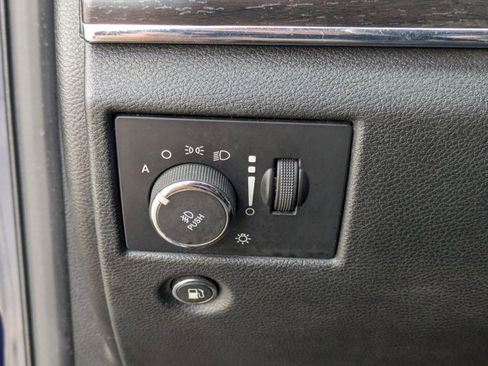 Used 2014 Jeep Grand Cherokee Limited w/ Luxury Group II image 5