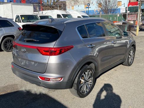 Used 2017 Kia Sportage EX image 5