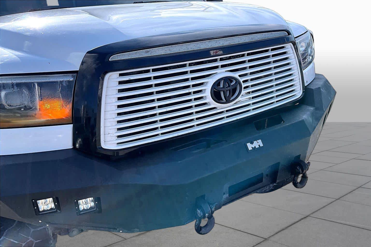 Used 2012 Toyota Tundra Limited w/ Memory Pkg AWD/4WD image 28