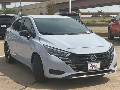 Used 2025 Nissan Versa SR w/ Trunk Package FWD image 3