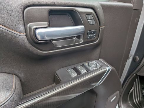 Certified 2021 GMC Sierra 1500 AT4 w/ AT4 Premium Package image 12