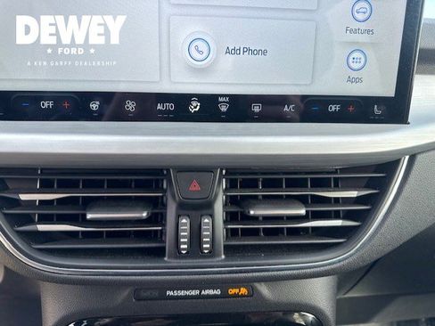 Used 2023 Ford Escape Platinum image 18