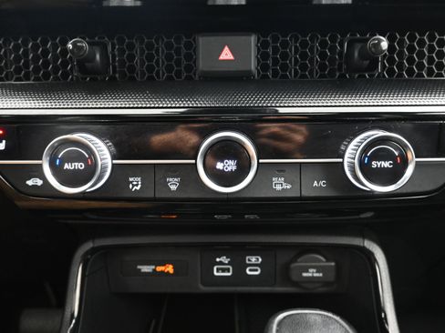 Used 2023 Honda CR-V Sport Touring image 17