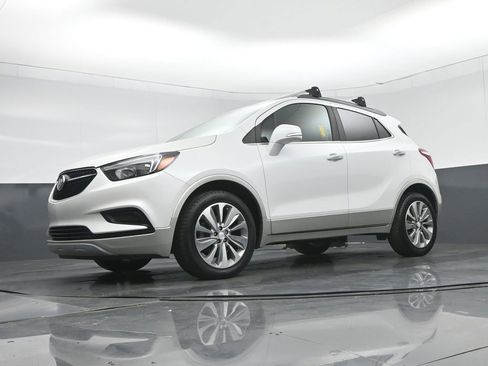 Used 2018 Buick Encore Preferred image 49
