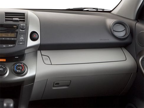 Used 2010 Toyota RAV4 4WD image 18