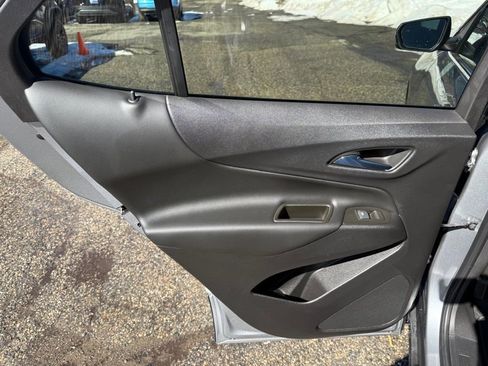Used 2023 Chevrolet Equinox LT image 14
