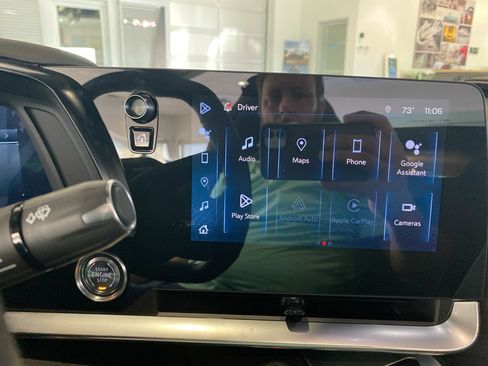 Used 2025 Chevrolet Corvette Stingray Premium Conv w/ Z51 Performance Package image 18