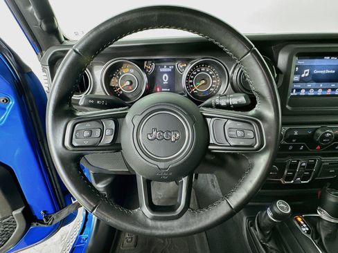 Used 2022 Jeep Wrangler Unlimited Sport AWD/4WD image 11