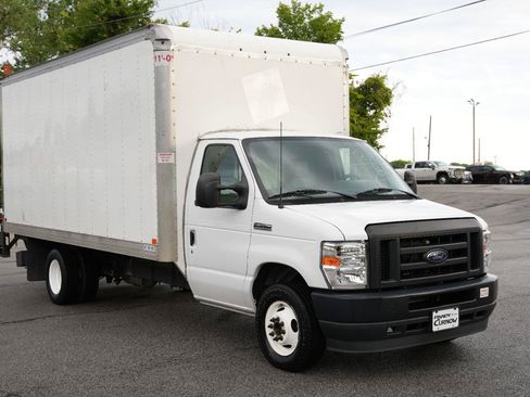 Used 2023 Ford E-350 and Econoline 350 Super Duty w/ Power Windows & Locks Group RWD image 2