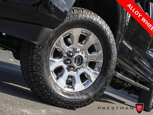 Used 2022 Ford F250 XLT w/ Black Appearance Package AWD/4WD image 12