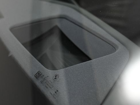 Used 2023 BMW 760i xDrive w/ Parking Assistance Package image 35