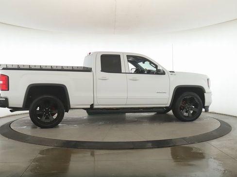 Used 2018 GMC Sierra 1500 SLE image 6