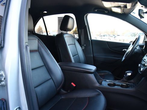 Used 2022 Chevrolet Equinox RS w/ RS Leather Package image 16