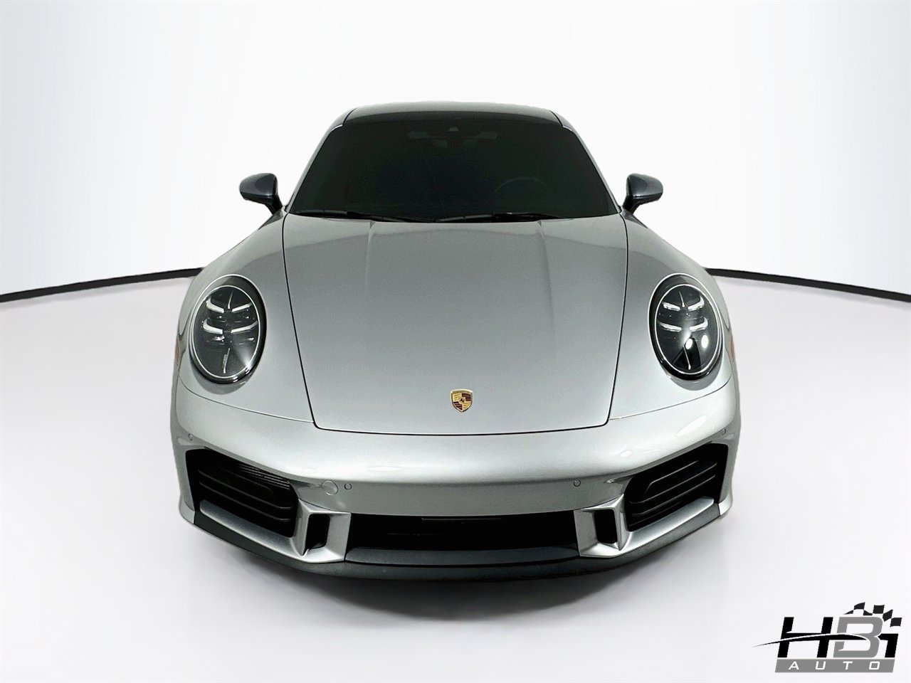 Used 2025 Porsche 911 Carrera T RWD image 2