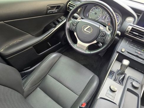 Used 2016 Lexus IS 200t RWD image 17
