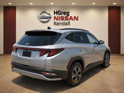 Used 2026 Hyundai Tucson SEL image 6