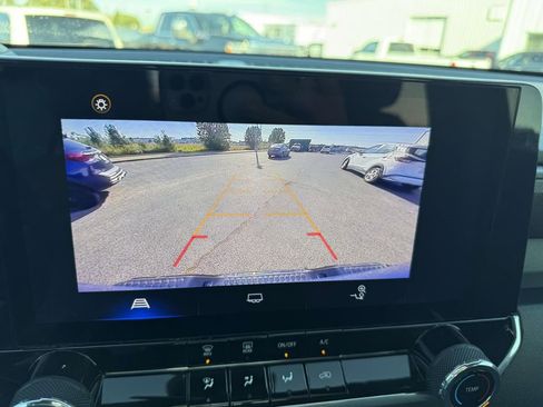 Certified 2024 Chevrolet Colorado Trail Boss w/ Advanced Trailering Package image 27