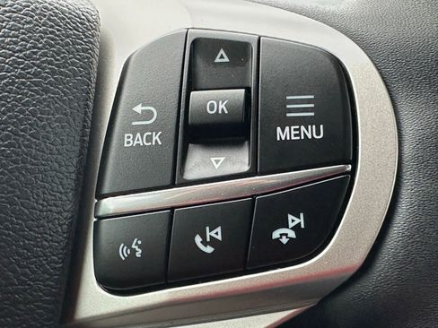 Used 2025 Ford Explorer Active w/ Active Comfort Package RWD image 14