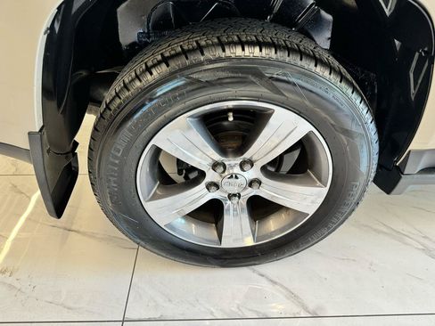 Used 2017 Jeep Compass High Altitude AWD/4WD image 28