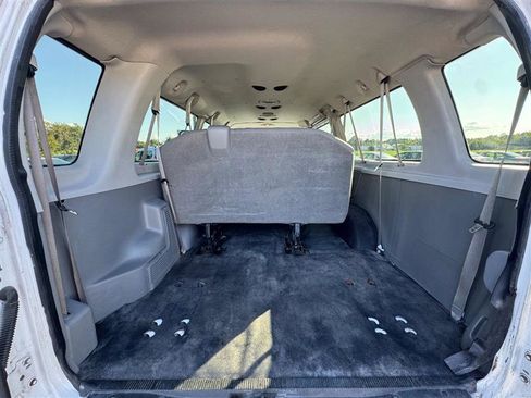Used 2013 Ford E-350 and Econoline 350 XL image 22