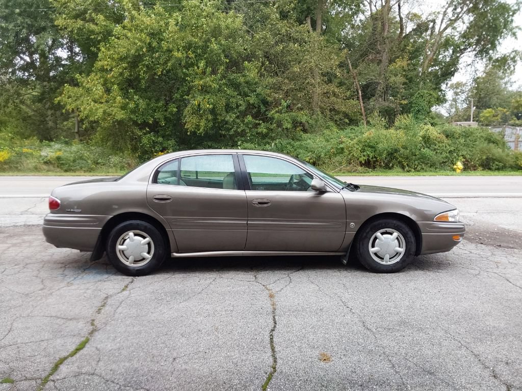 Used 2000 Buick Le Sabre Custom w/ Prestige Opt Pkg FWD image 2