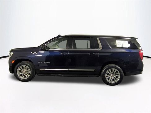 Used 2024 GMC Yukon XL Denali image 8