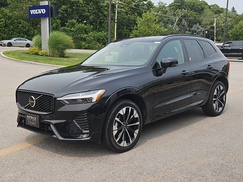 Used 2026 Volvo XC60 B5 Plus w/ Protection Package Premier AWD/4WD image 24