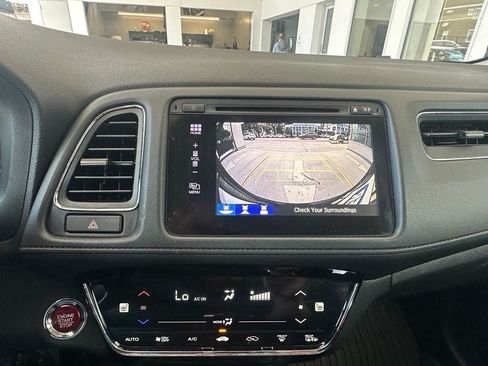 Used 2018 Honda HR-V EX image 12