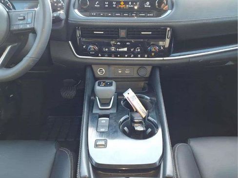 Certified 2023 Nissan Rogue SL w/ SL Premium Package FWD image 10