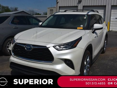 Used 2021 Toyota Highlander Limited image 1