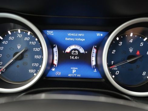 Used 2019 Maserati Ghibli S Q4 AWD/4WD image 27