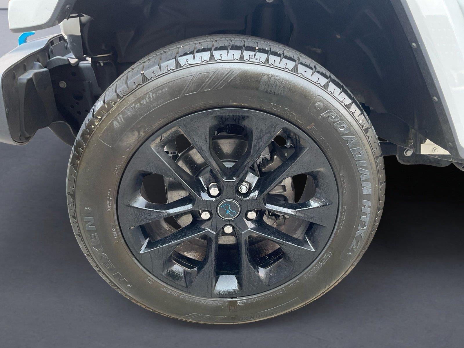 Used 2024 Jeep Wrangler Unlimited Sahara AWD/4WD image 14