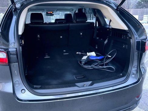 Certified 2024 MAZDA CX-90 Plug-In Hybrid w/ Preferred image 28