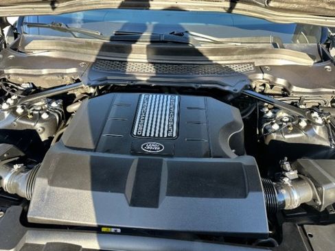 Used 2015 Land Rover Range Rover Sport HSE image 10