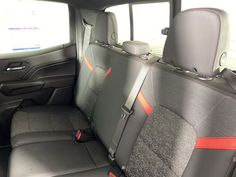 Used 2023 Chevrolet Colorado Z71 w/ Z71 Convenience Package 2 image 33