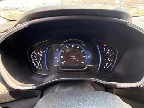 Used 2020 Hyundai Santa Fe Limited image 28