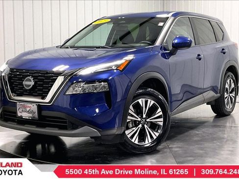 Used 2023 Nissan Rogue SV image 1