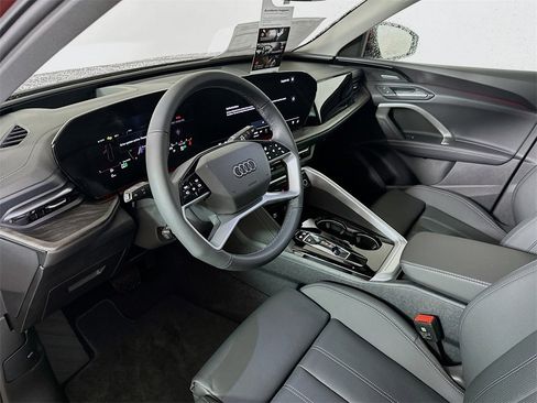 New 2025 Audi Q5 2.0T Premium Plus image 10