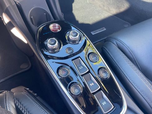 Used 2020 McLaren GT image 16