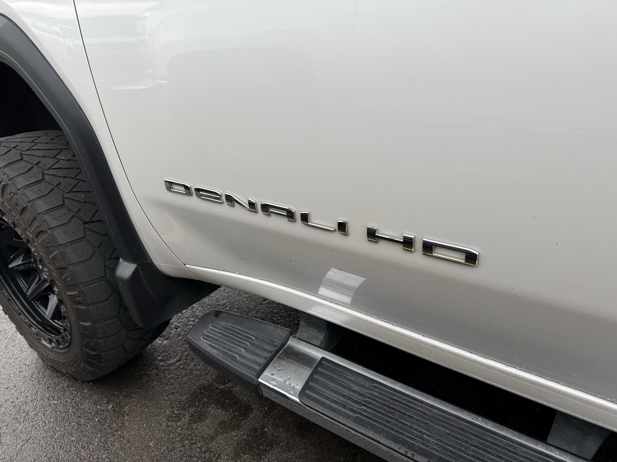 Used 2020 GMC Sierra 3500 Denali w/ Denali Ultimate Package AWD/4WD image 7