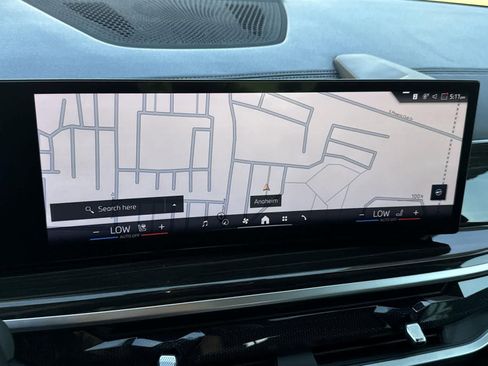 Used 2024 BMW X5 xDrive50e image 13