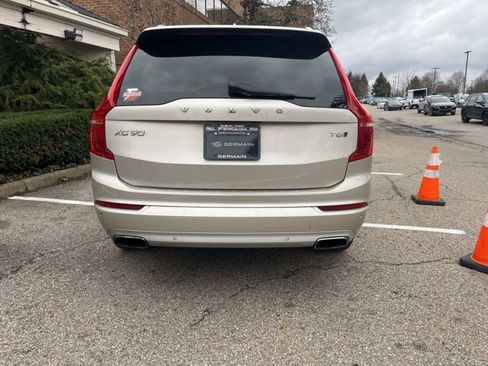 Used 2016 Volvo XC90 T6 Momentum w/ Momentum Plus Package image 4