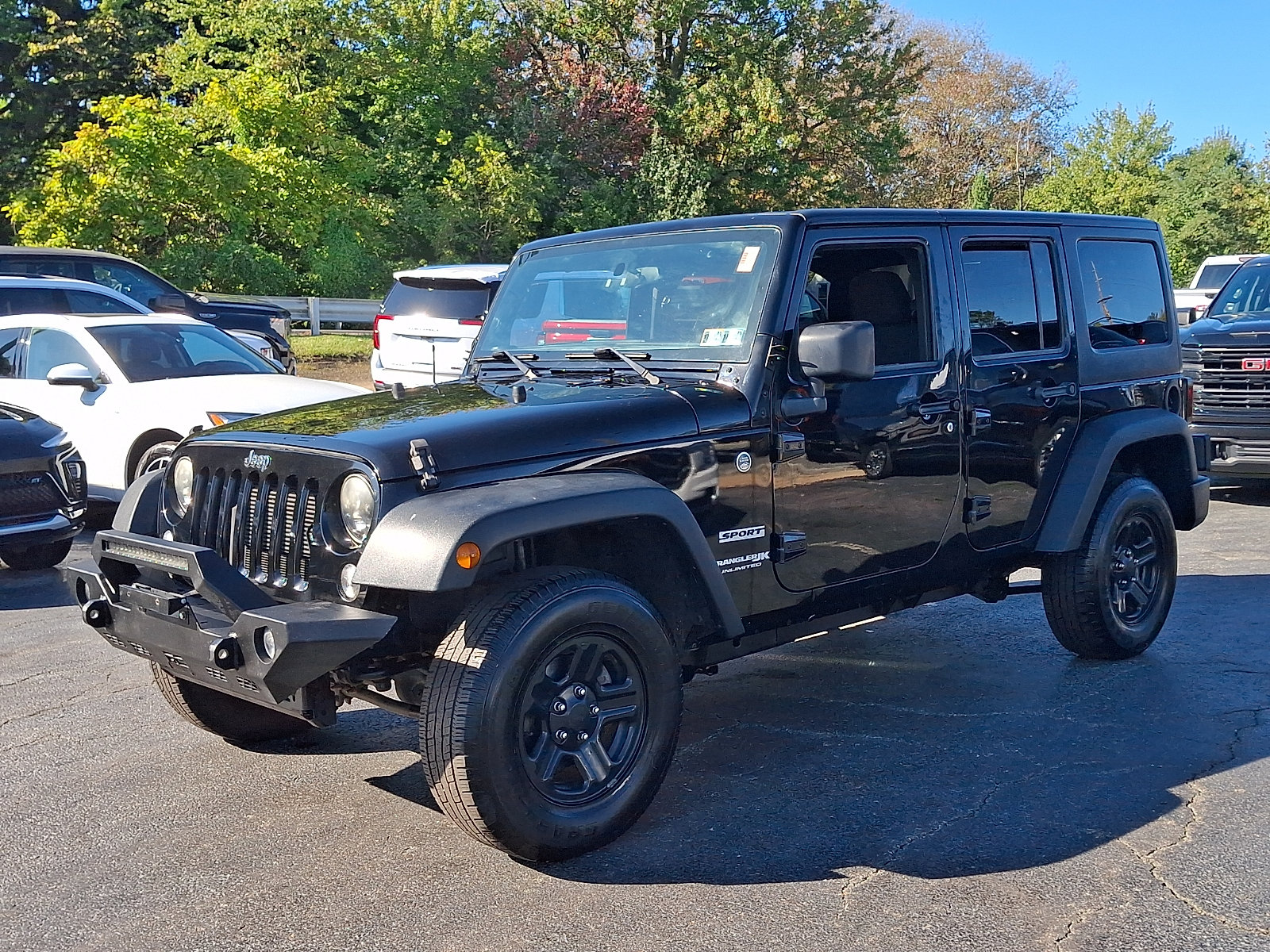 Used 2018 Jeep Wrangler Unlimited Sport AWD/4WD image 3