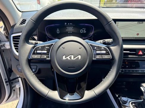 New 2026 Kia Seltos S FWD image 23