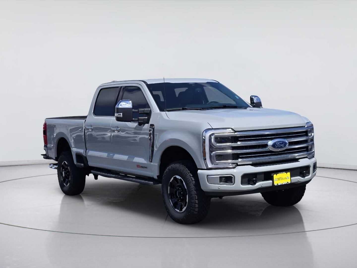 Used 2026 Ford F250 Platinum w/ Platinum Plus Package AWD/4WD image 3