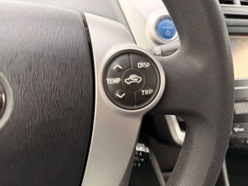 Used 2012 Toyota Prius V Three image 34